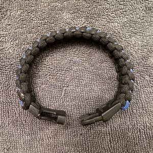 Thin Blue Line Paracord Bracelet